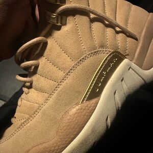 Jordan Tan and Gold Sneakers. ( 8.5 )